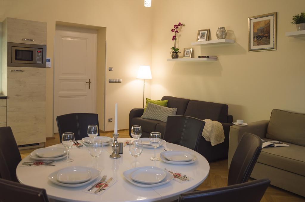Modern Apartment Vsehrdova Prag Dış mekan fotoğraf