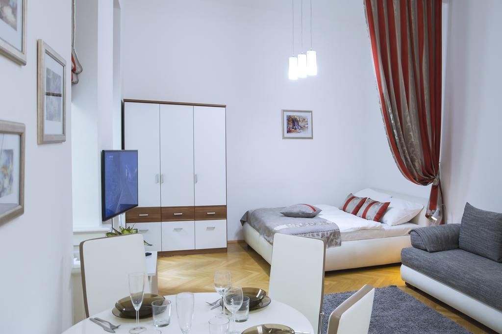 Modern Apartment Vsehrdova Prag Dış mekan fotoğraf